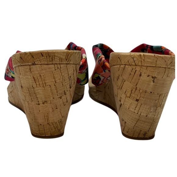 🔥SALE🔥ALEX MARIE BENATA MULTI FLORAL WEDGE SANDALS SZ 9.5 - Picture 3 of 10